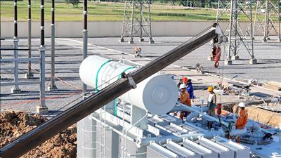 Đóng điện kháng bù ngang Trạm biến áp 500kV Thanh Hóa –  góp phần bảo đảm vận hành an toàn lưới điện quốc gia